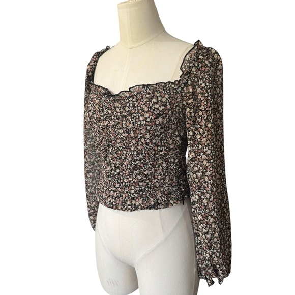 ASTR THE LABEL 
Floral Ruched Sweetheart Neck Top  Sz Small - Picture 4 of 8